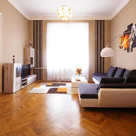 A54: Charming In The Ruin Bar District * Budapest